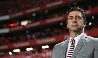 البرتغالي روي فيتوريا مدربا لمنتخب