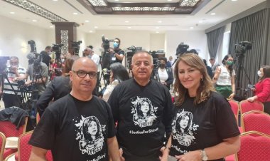 بالصور - شيرين أبو عاقلة حاضرة أمام بايدن... "مهما أغمض عينيه سيرى الجدار العنصري"
