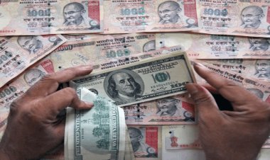 تراجع قياسي قي قيمة الروبية الهندية أمام الدولار