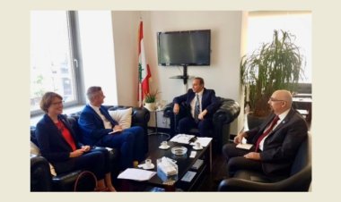شرف الدين عرض مع المبعوث البريطاني الخاص إلى سوريا ملف عودة النازحين