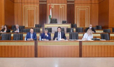 كنعان تسلّم ايضاحات وزارة المال عن سعر الصرف.. ولجنة المال تقر قانون ايجارات الاماكن غير السكنية