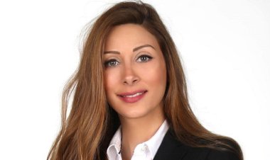 سينتيا زرازير توضح اتصالها مع قائد الجيش : "ما معي سلاح"