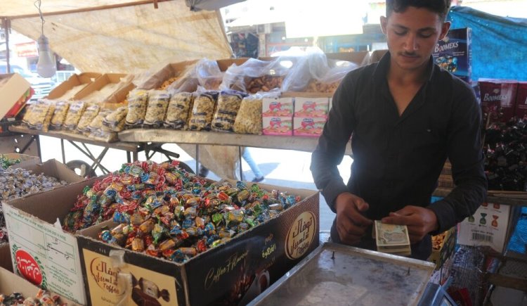 الأضحى بلا خبزٍ ولا أضاحٍ... والورد والبخور للمغتربين