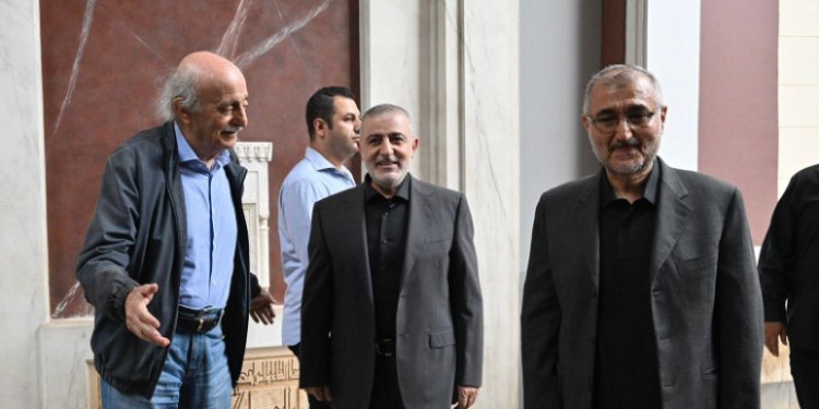 لقاء "صريح" بين جنبلاط و"حزب الله"... الخليل: استعرضنا الاستحقاقات السياسية ولن يكون اللقاء الأخير